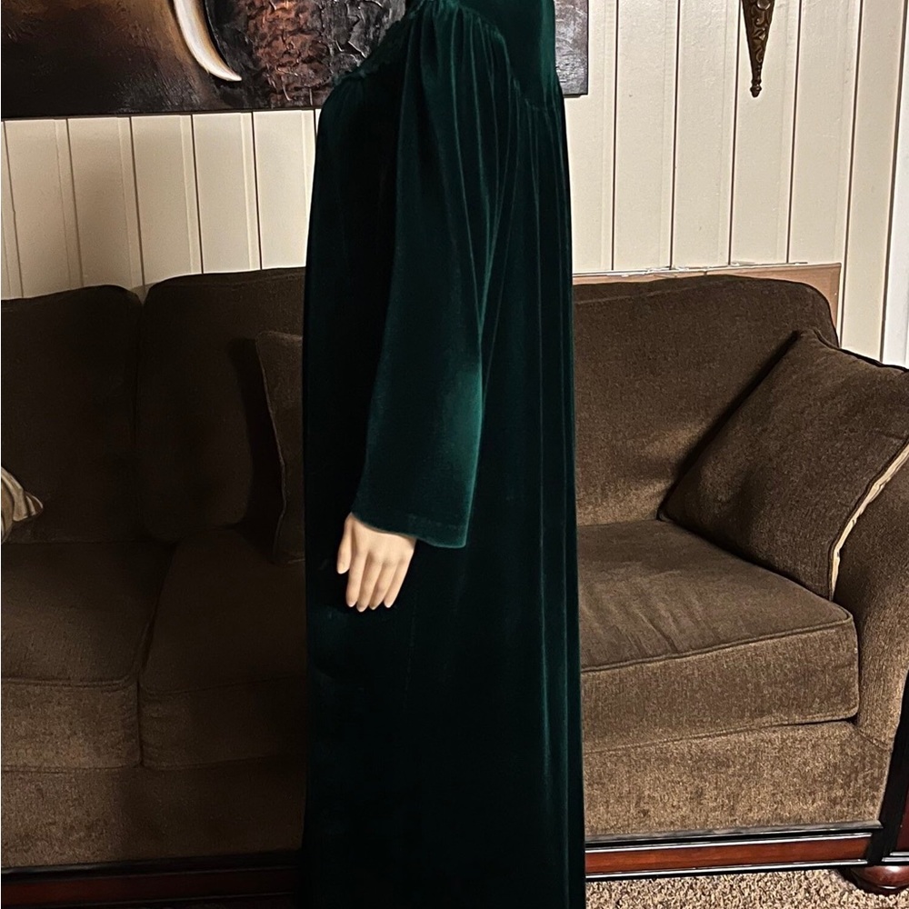Komar ~ Vintage ~ Women’s Large ~ Velvet  ~ Green Robe W/ Floral Lace - Picture 12 of 16